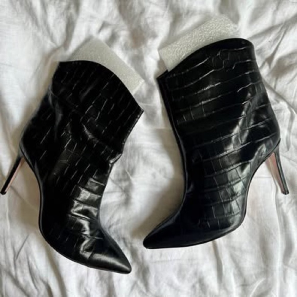 SCHUTZ Black Croc-Embossed Women's Heeled Boots